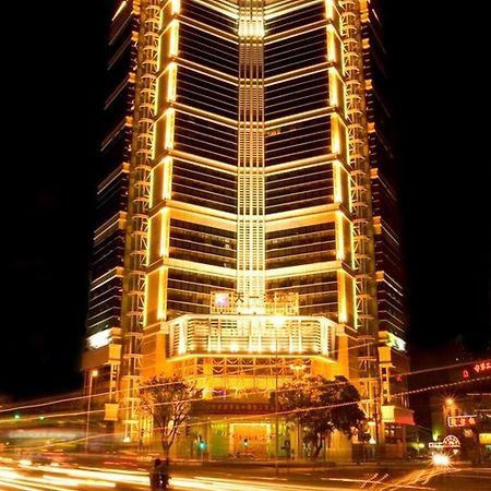 Skyline Plaza Hotel Guangzhou Bagian luar foto