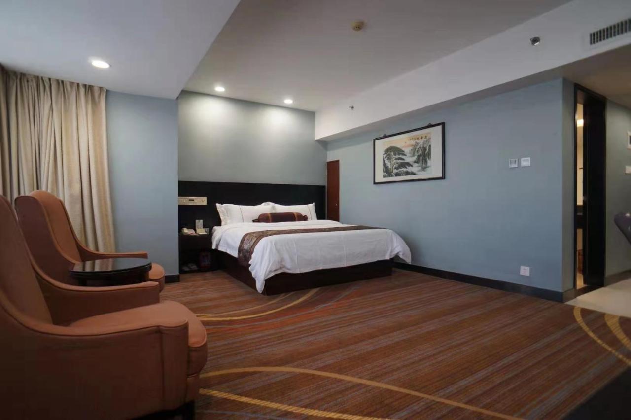 Skyline Plaza Hotel Guangzhou Bagian luar foto