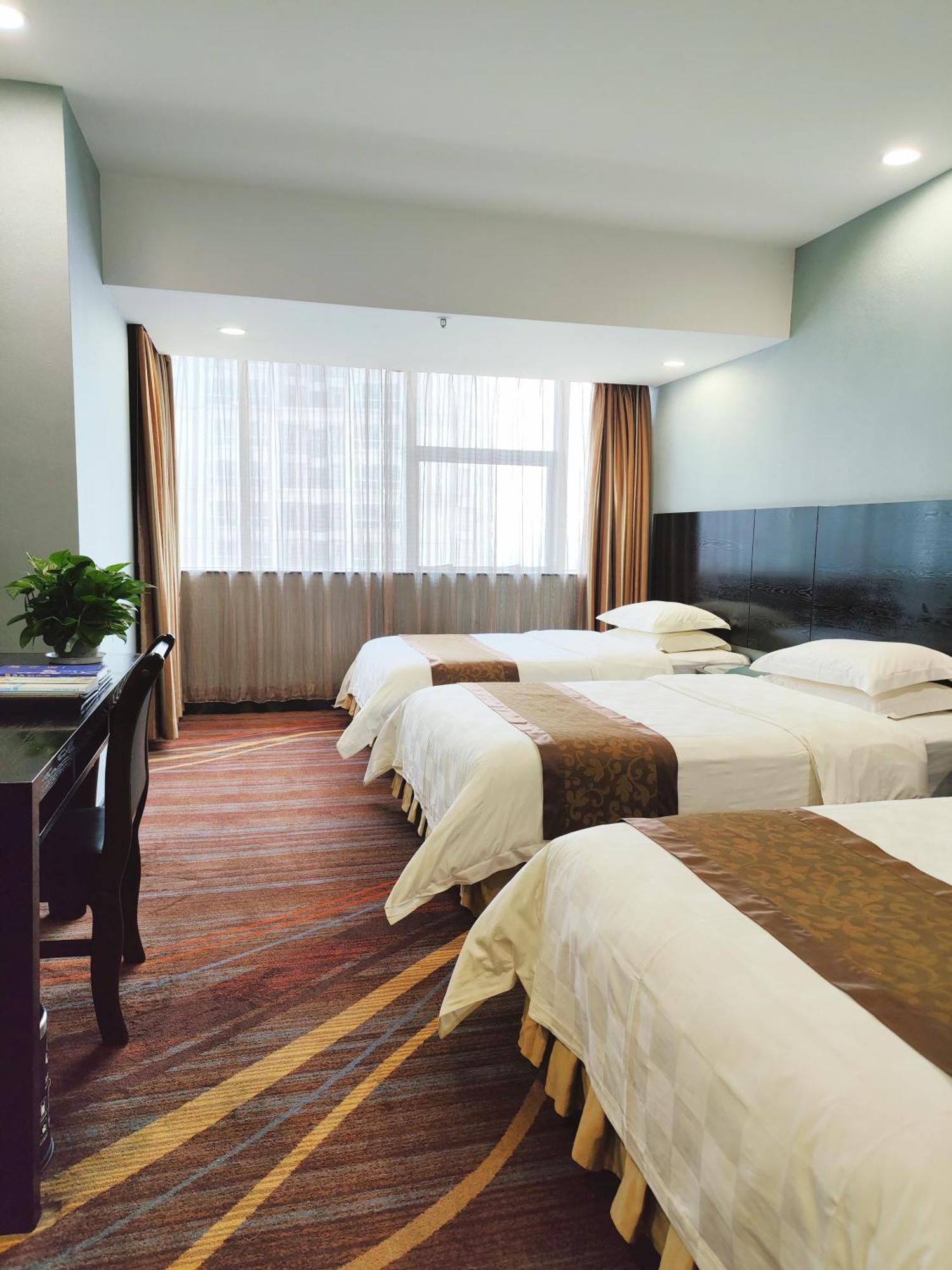 Skyline Plaza Hotel Guangzhou Bagian luar foto