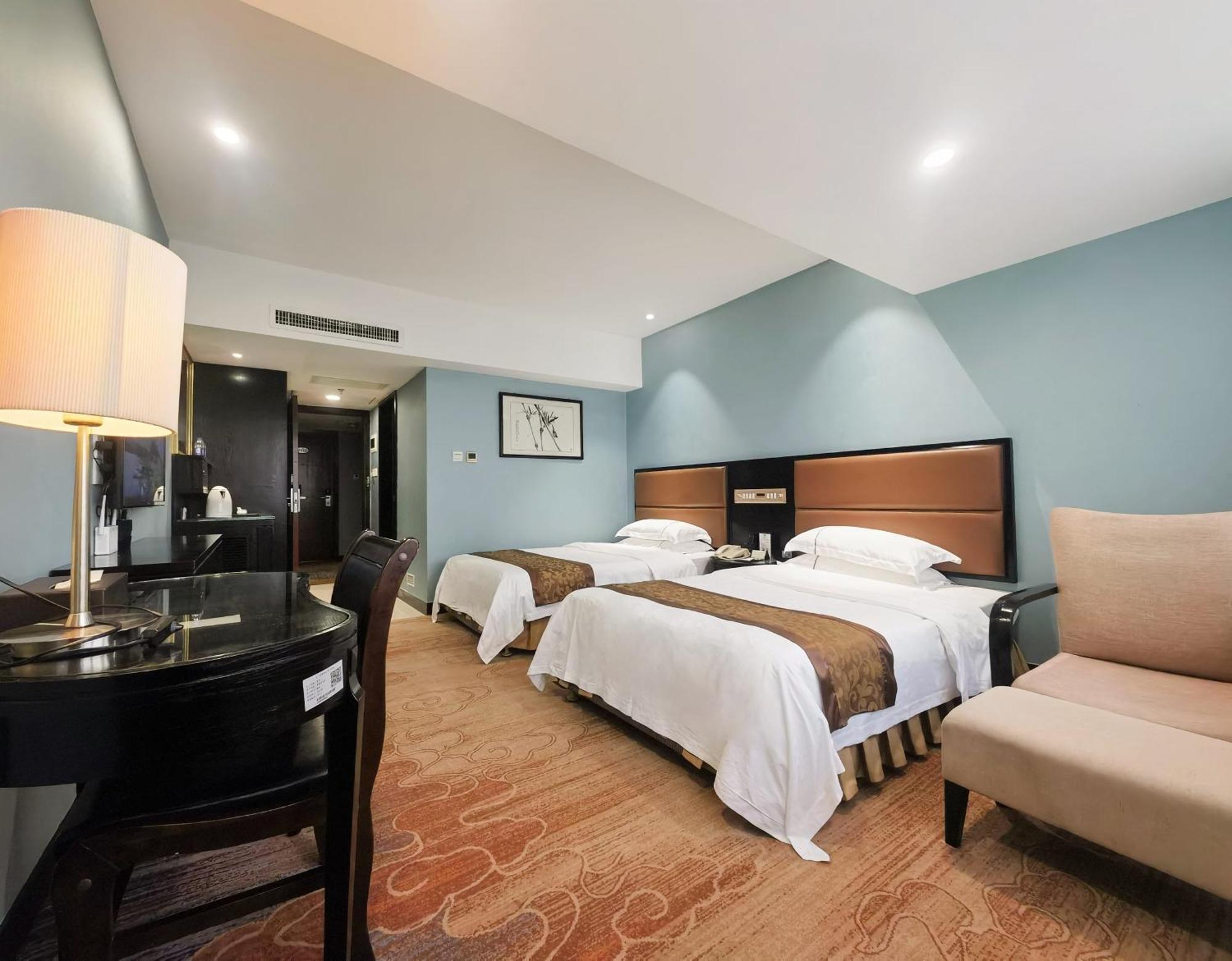 Skyline Plaza Hotel Guangzhou Bagian luar foto