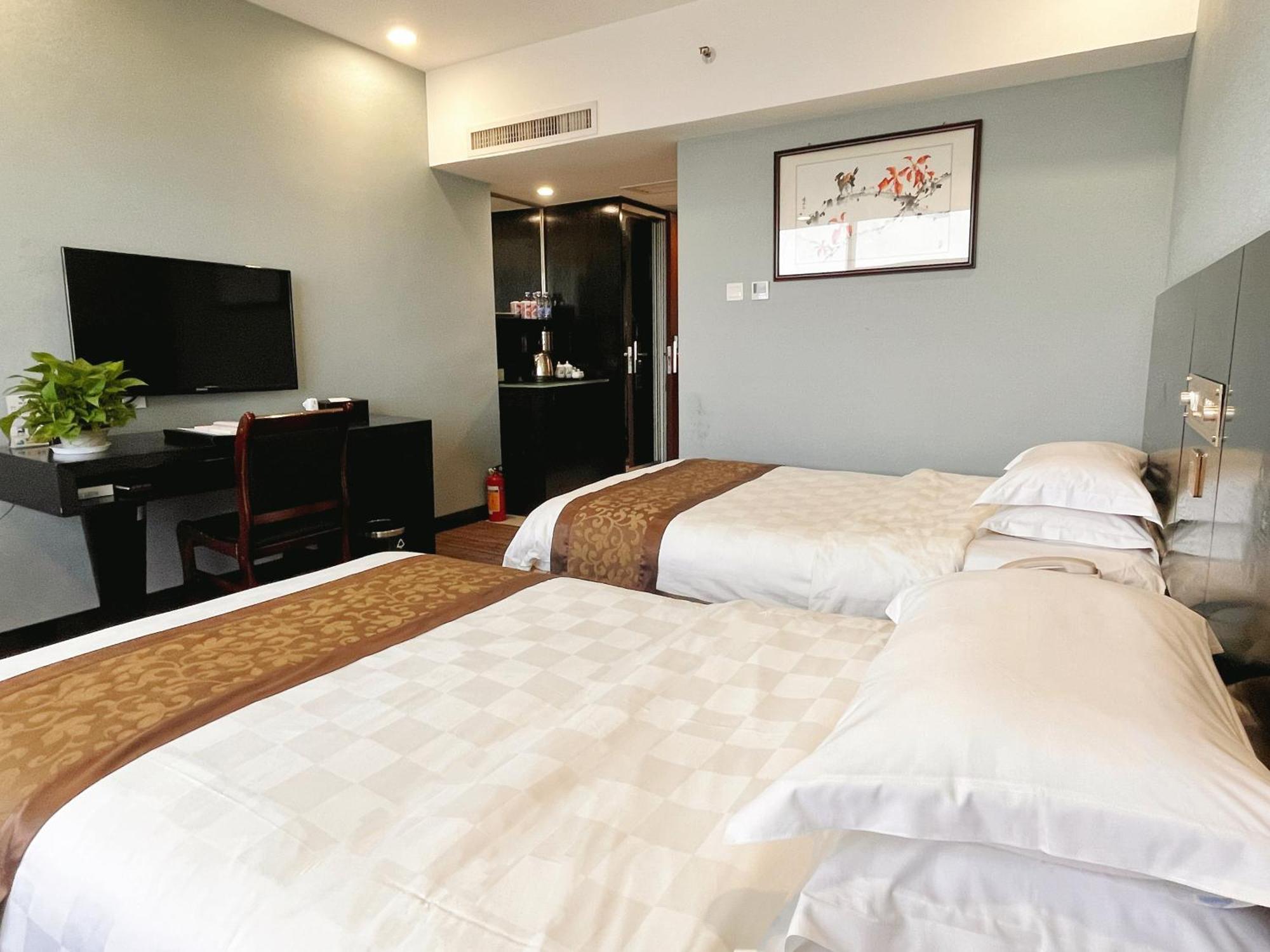 Skyline Plaza Hotel Guangzhou Bagian luar foto
