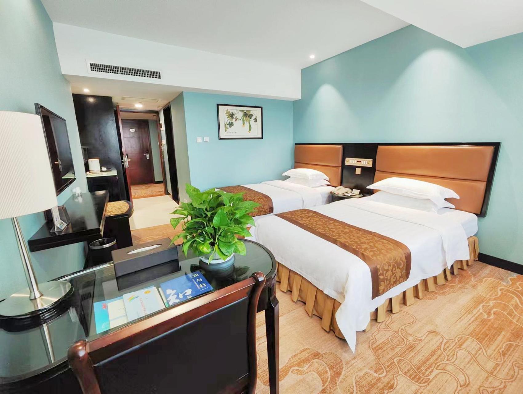 Skyline Plaza Hotel Guangzhou Bagian luar foto