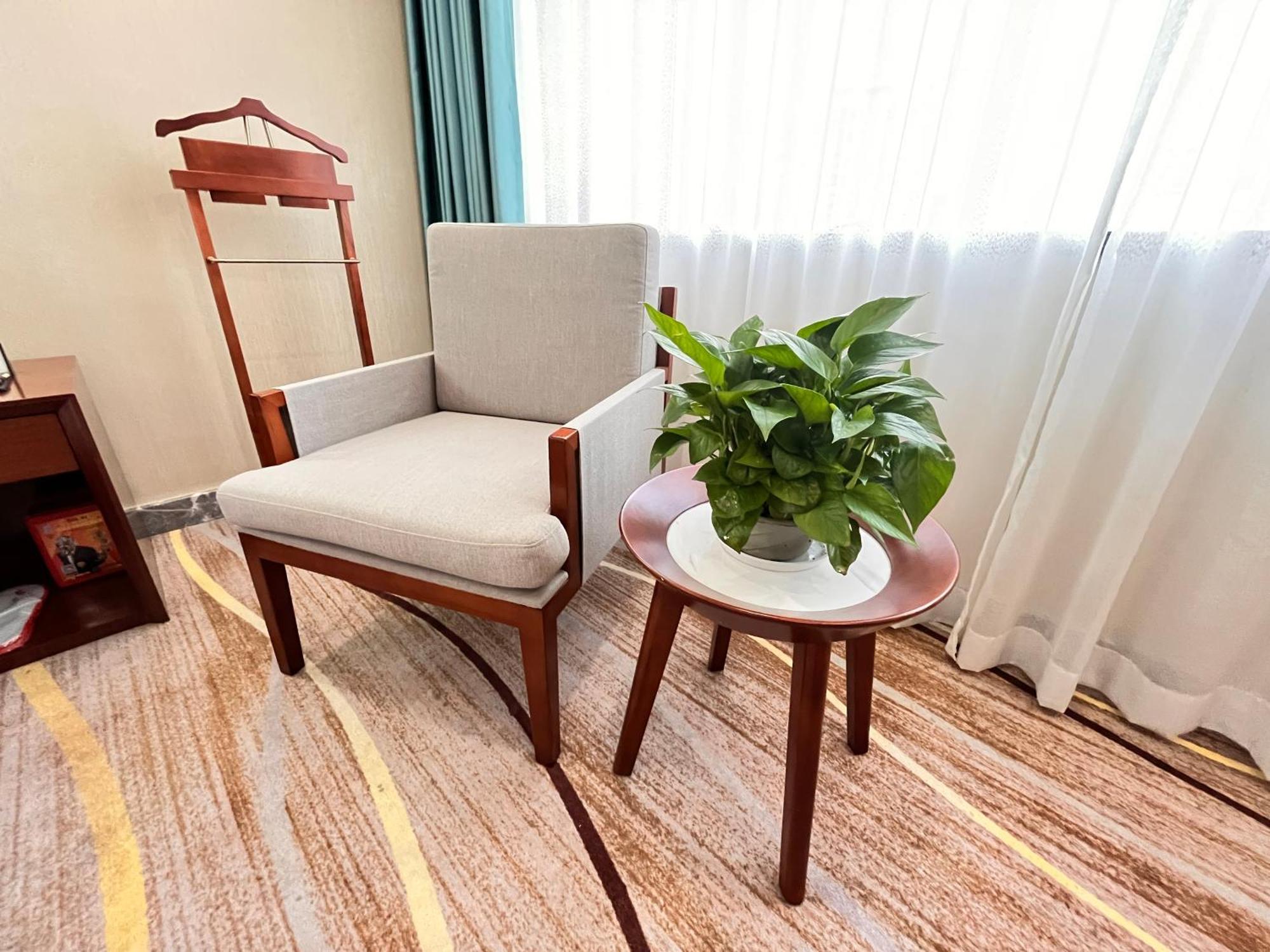 Skyline Plaza Hotel Guangzhou Bagian luar foto