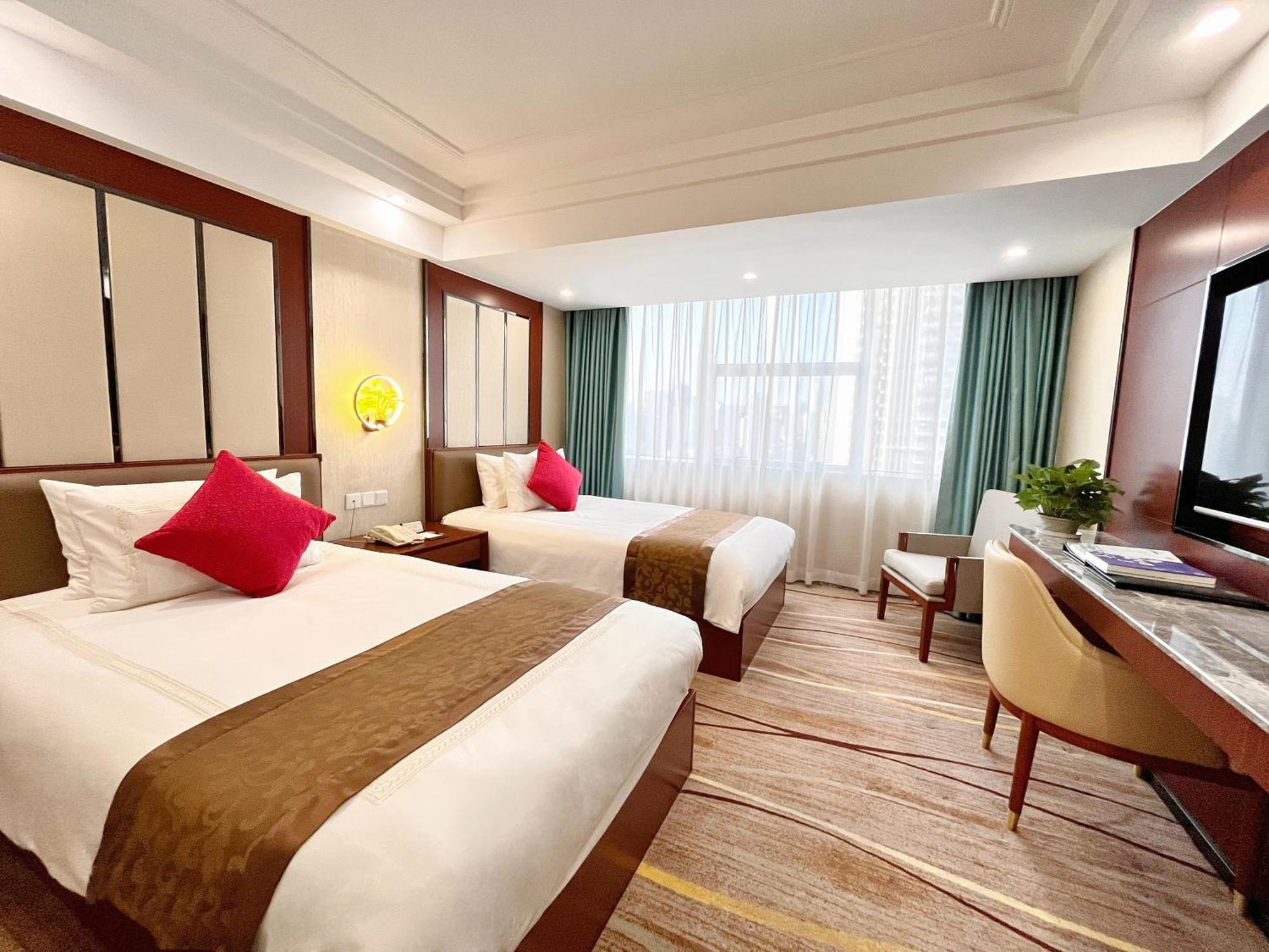 Skyline Plaza Hotel Guangzhou Bagian luar foto