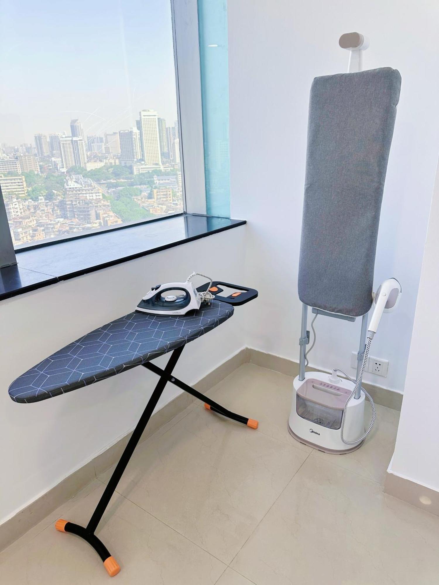 Skyline Plaza Hotel Guangzhou Bagian luar foto